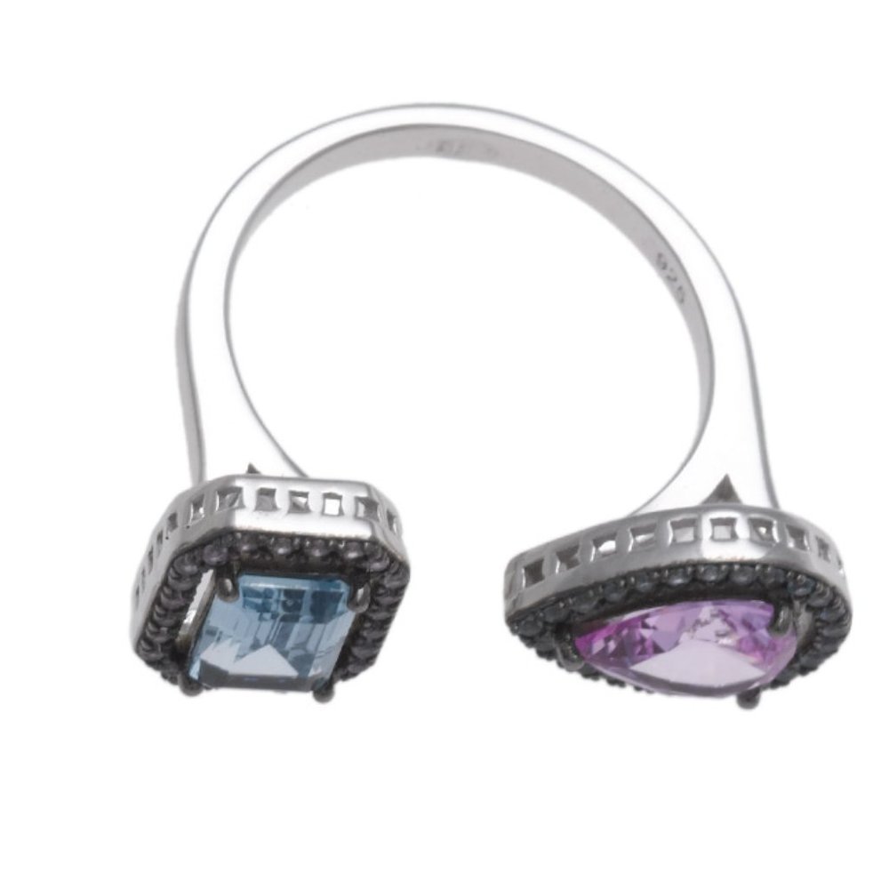 Jewelry - Picture 3 of 4